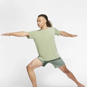 Nike Yoga Men's DRI-FIT Shortsleeve TOP